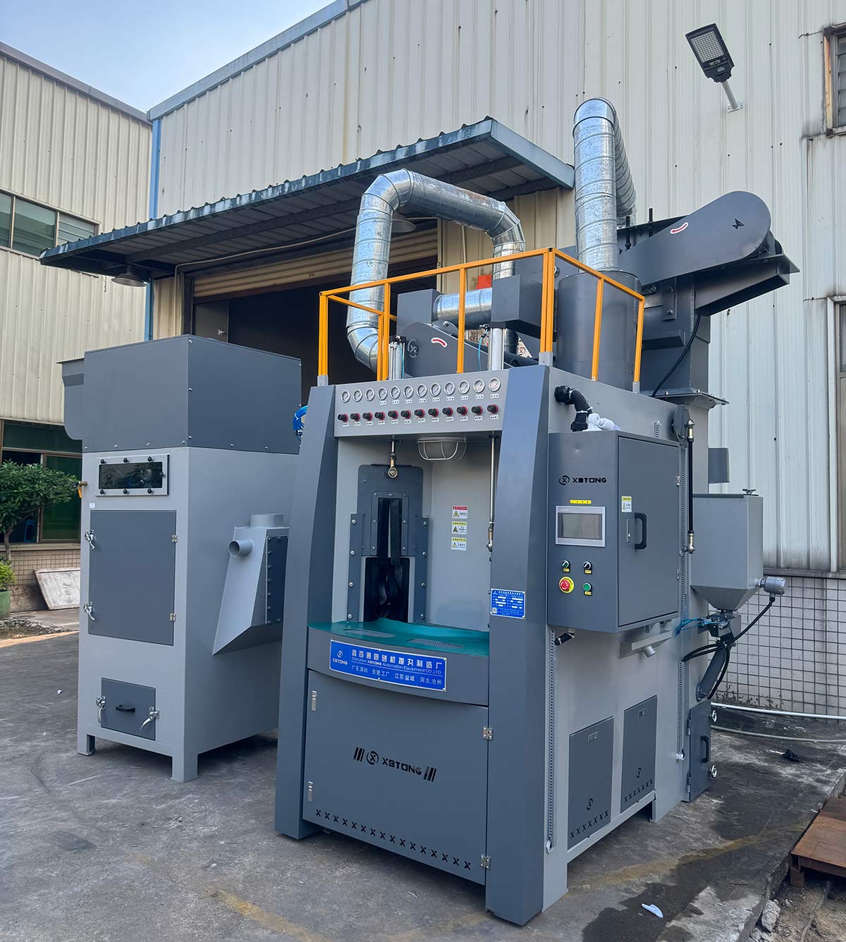 深圳百超机械转盘式模具清理喷砂机设备