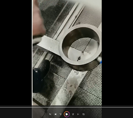 西安客户案例：铁件液体水喷砂机工作视频
