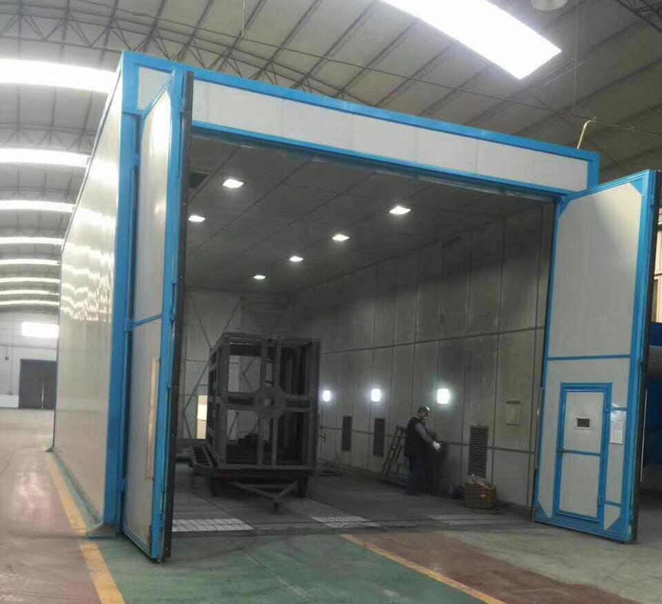 深圳百超机械喷砂房设备图片